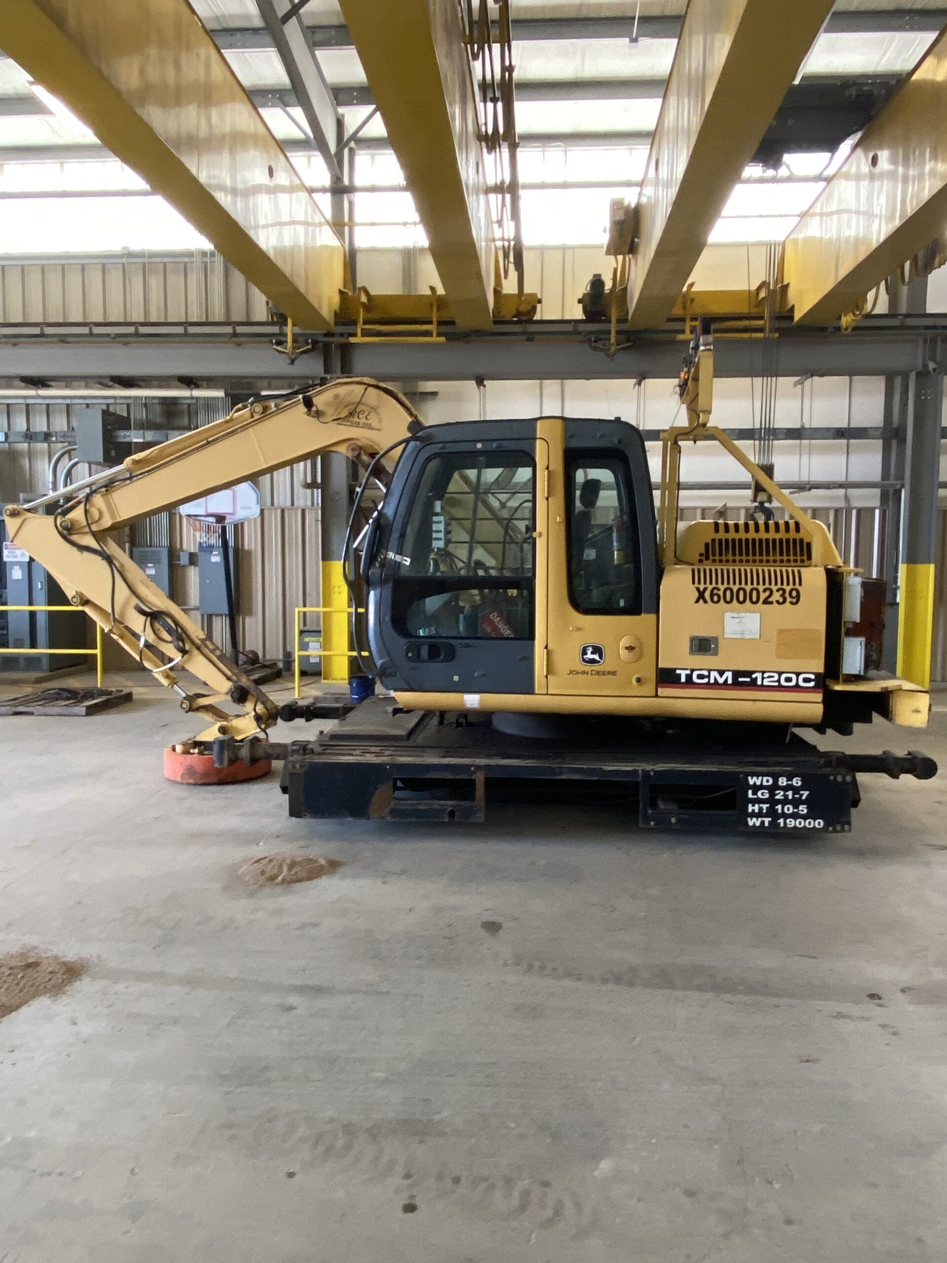 JD Scrap Crane With Dump Cart